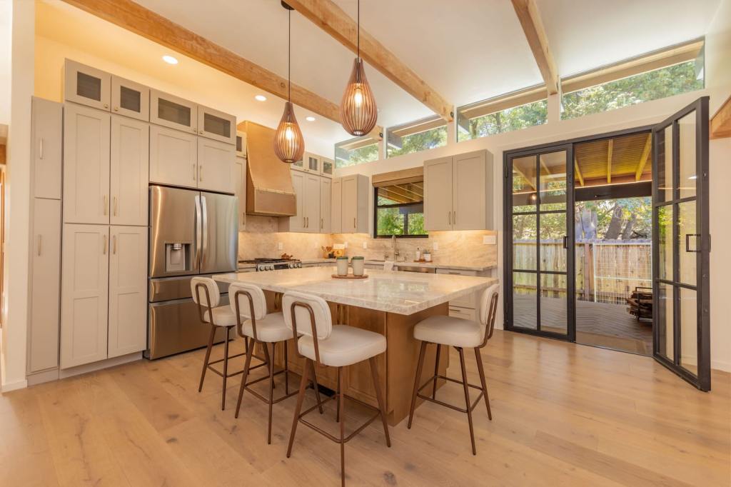 4210 Grand Avenue chef's kitchen with clerestory windows